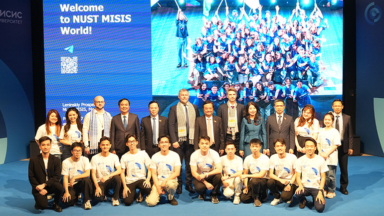 Đoàn thăm, làm việc tại Đại học Khoa học và công nghệ MISiS. (Ảnh: ĐOÀN YẾN)