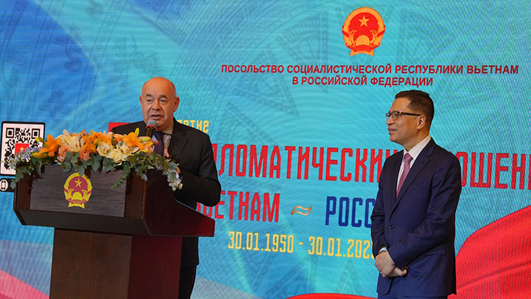 Đặc phái viên của Tổng thống Liên bang Nga về hợp tác văn hóa quốc tế Mikhail Shvydkoy bày tỏ xúc động khi nhắc đến Việt Nam.