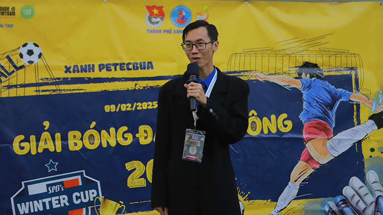 Anh Hồ Minh Nhựt, Phó Bí thư Đoàn Cơ sở Saint Petersburg, Phó trưởng Ban tổ chức Giải, phát biểu bế mạc. Anh Hồ Minh Nhựt, Phó Bí thư Đoàn Cơ sở Saint Petersburg, Phó trưởng Ban tổ chức Giải, phát biểu bế mạc.