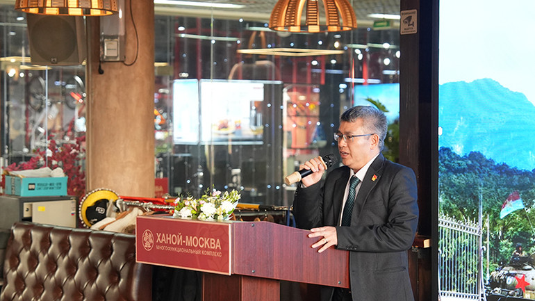 Tùy viên Quốc phòng Việt Nam tại Nga Vương Đắc Thắng khẳng định luôn ghi nhớ công ơn của các thế hệ đi trước.