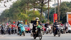 Cả nước hiện có hơn 70 triệu mô-tô và xe gắn máy đang lưu hành. Ảnh: NAM HẢI