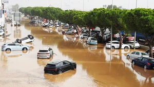 Mưa lũ gây hậu quả nghiêm trọng ở Valencia. Ảnh: AP