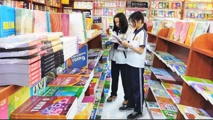 Sách giáo khoa là vấn đề nhận được sự quan tâm rất lớn của xã hội.