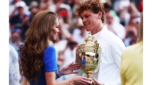 Jannik Sinner là tay vợt nam người Italia đầu tiên có chức vô địch Wimbledon.