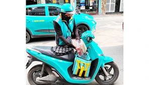 Ngoài GrabFood hay ShopeeFood hiện nay thị trường còn có thêm Xanh SM Ngon.