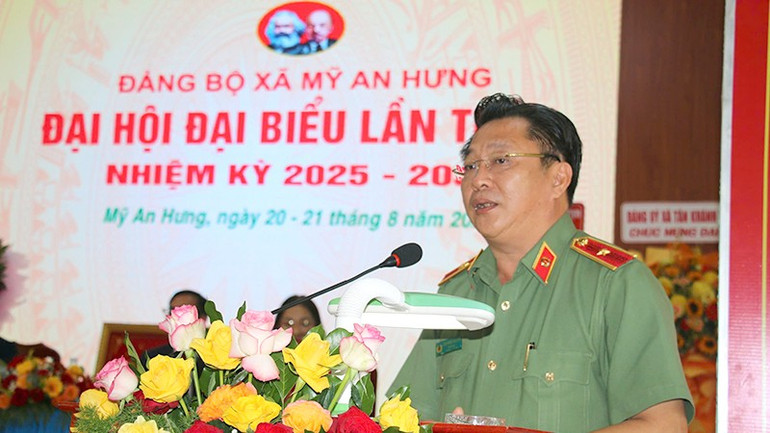 Thiếu tướng Lâm Phước Nguyên, Giám đốc Công an tỉnh Đồng Tháp phát biểu tại Đại hội. mah2.jpg