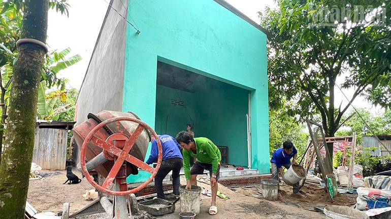 Một ngôi nhà được xây dựng theo chương trình xóa nhà tạm, nhà dột nát tại xã Tịnh Thới, thành phố Cao Lãnh. ndo_tr_nhatam7.jpg