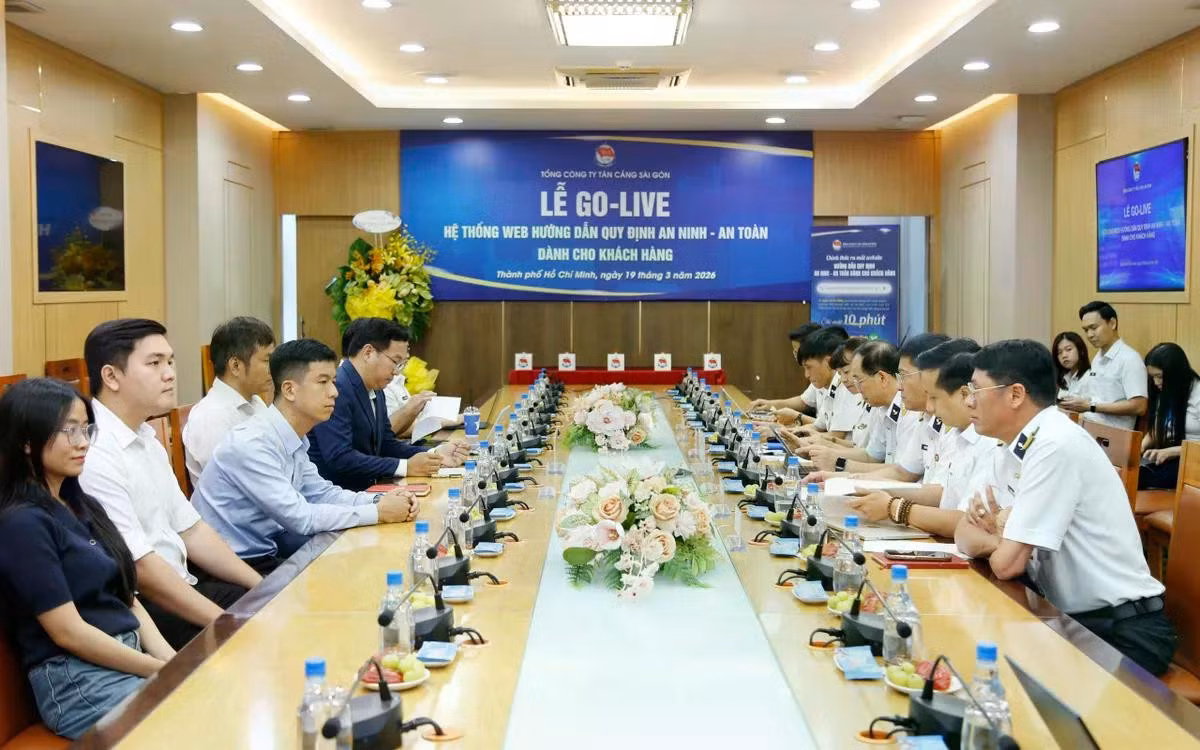 Quang cảnh buổi lễ.