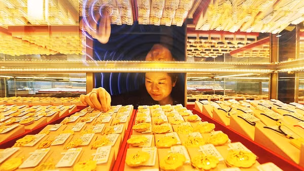 Một cửa hàng bán vàng tại Thâm Quyến. Ảnh: GETTYIMAGES