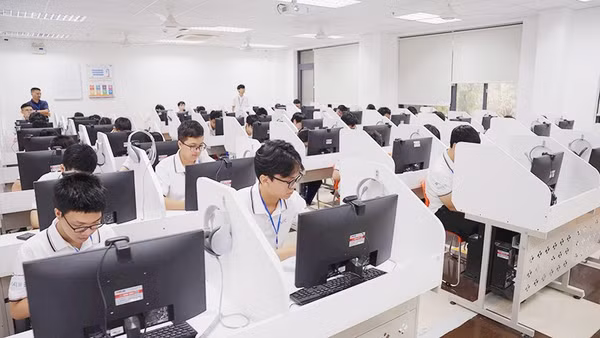 Phát triển đội ngũ nhân lực AI có chất lượng. Ảnh: VĂN BAN