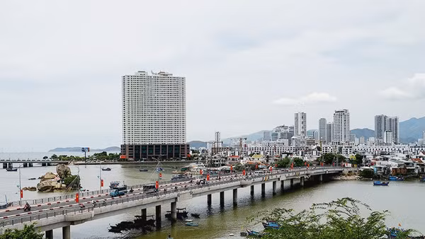 Hội thảo quốc gia về đổi mới mô hình phát triển đất nước