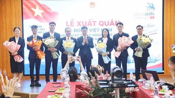 Lễ xuất quân Đoàn Việt Nam tham dự Kỳ thi Kỹ năng nghề thế giới lần thứ 48