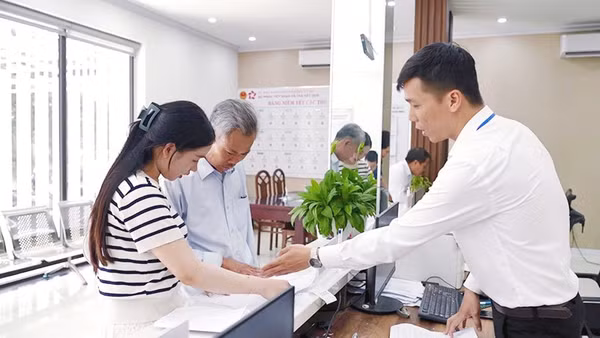 Giảm văn bản không cần thiết cũng là cách giảm áp lực để cán bộ địa phương dành thêm thời gian cho những công việc trực tiếp với người dân.