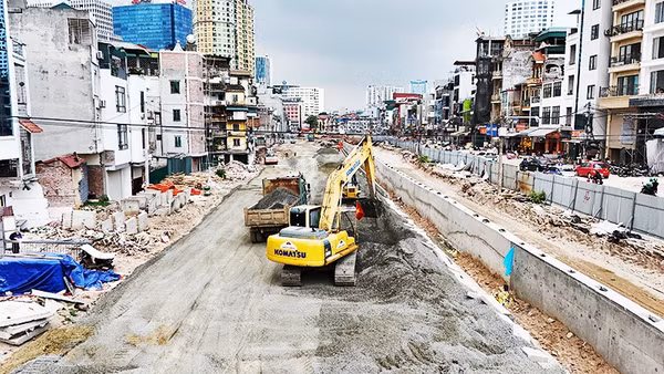 Nhiều tuyến đường huyết mạch của Thủ đô đang dần lộ diện. Ảnh: KM
