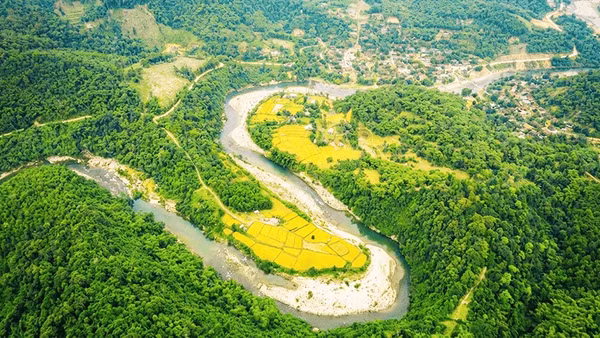 Sông Lam như một câu thơ