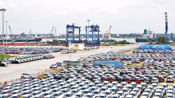Các ngành thương mại, logistics vẫn duy trì "Chỉ số Niềm tin kinh doanh" cao. Ảnh: ANH QUÂN
