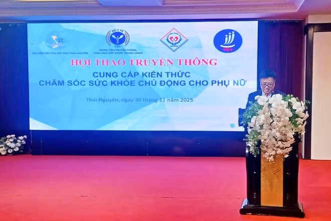 Hội thảo cung cấp nhiều kiến thức thiết thực, bổ ích về chăm sóc sức khỏe cho phụ nữ.