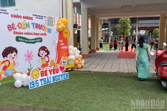 Trường mầm non 19/5 Thái Nguyên được xây dựng nhiều năm, thiết kế không còn phù hợp với đổi mới giáo dục. (Ảnh THẾ BÌNH)