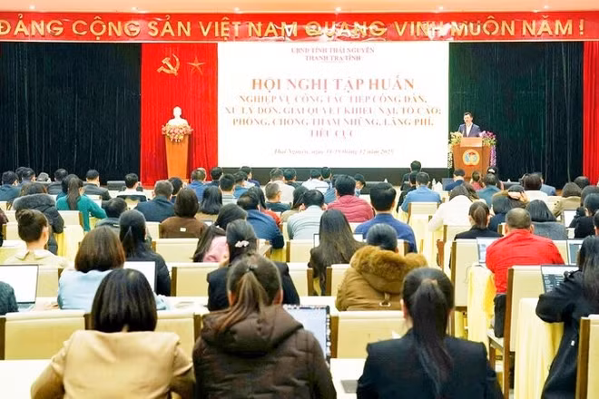 Thanh tra tỉnh Thái Nguyên coi trọng bồi dưỡng chuyên môn, nghiệp vụ, đạo đức cho đội ngũ cán bộ.