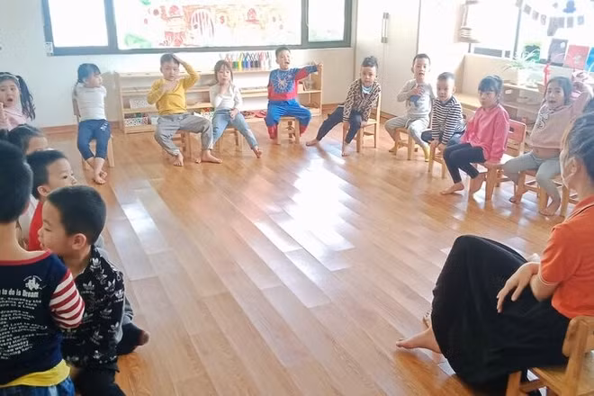 Điều hòa nhiệt độ trong phòng học đối với trẻ mầm non là cần thiết.