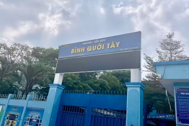 Vụ ngộ độc thực phẩm xảy ra tại Trường tiểu học Bình Quới Tây.