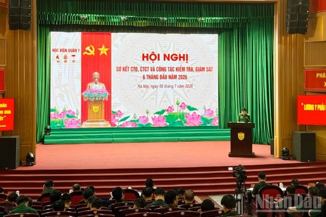 Quang cảnh hội nghị. 
