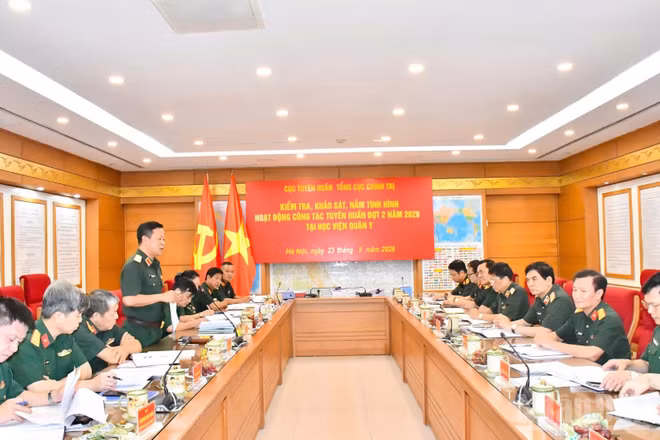 Quang cảnh buổi làm việc. (Ảnh: TUẤN DŨNG)