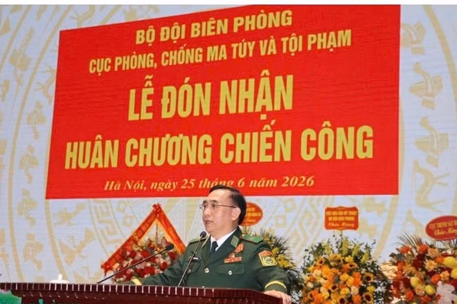 Thiếu tướng Đỗ Ngọc Cảnh, Cục trưởng Cục Phòng, chống ma túy và tội phạm phát biểu tại Lễ đón nhận Huân chương Chiến công.