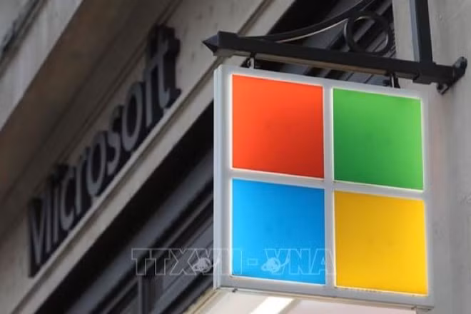 Biểu tượng Microsoft tại London, Anh. Ảnh tư liệu: THX/TTXVN