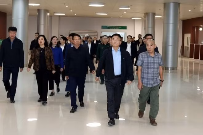 Phó Thủ tướng Chính phủ Lê Thành Long kiểm tra, đôn đốc công trình Dự án đầu tư xây dựng Cơ sở 2 Bệnh viện Hữu nghị Việt Đức và Bệnh viện Bạch Mai tại Ninh Bình.