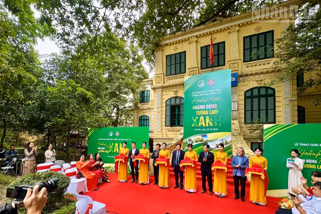 Quang cảnh buổi lễ.