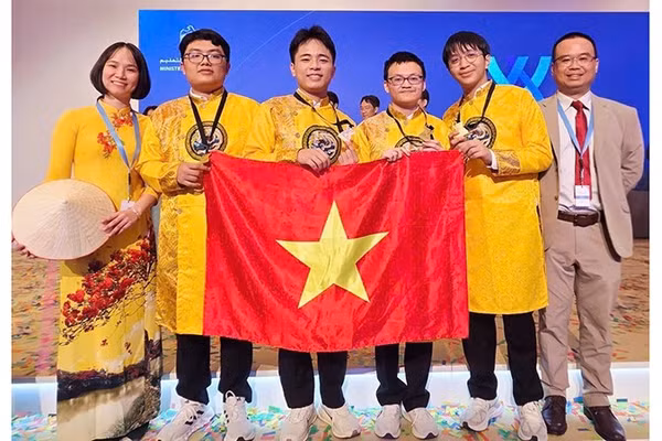 Đội tuyển Việt Nam tại kỳ thi Olympic Hóa học quốc tế (ICHO) lần thứ 57, năm 2025.