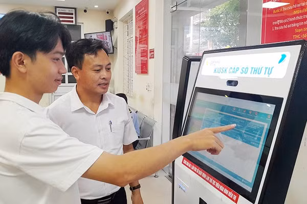 Chuyển đổi số góp phần nâng cao chất lượng dịch vụ công ở các địa phương.