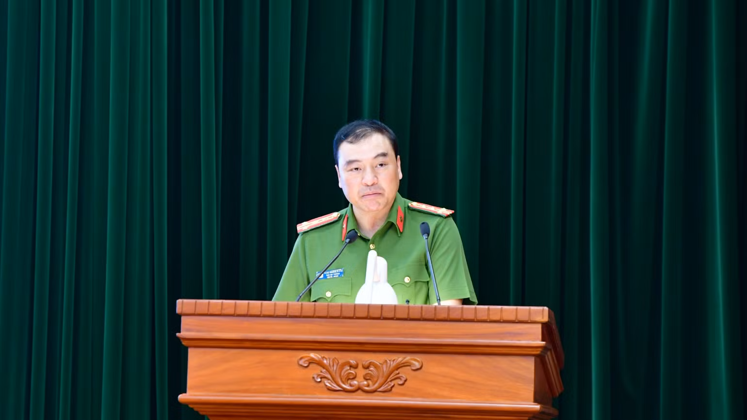 dai-ta-pham-truong-giang-pho-cuc-truong-cuc-canh-sat-kinh-te-c03-bo-cong-an-4-1652.jpg