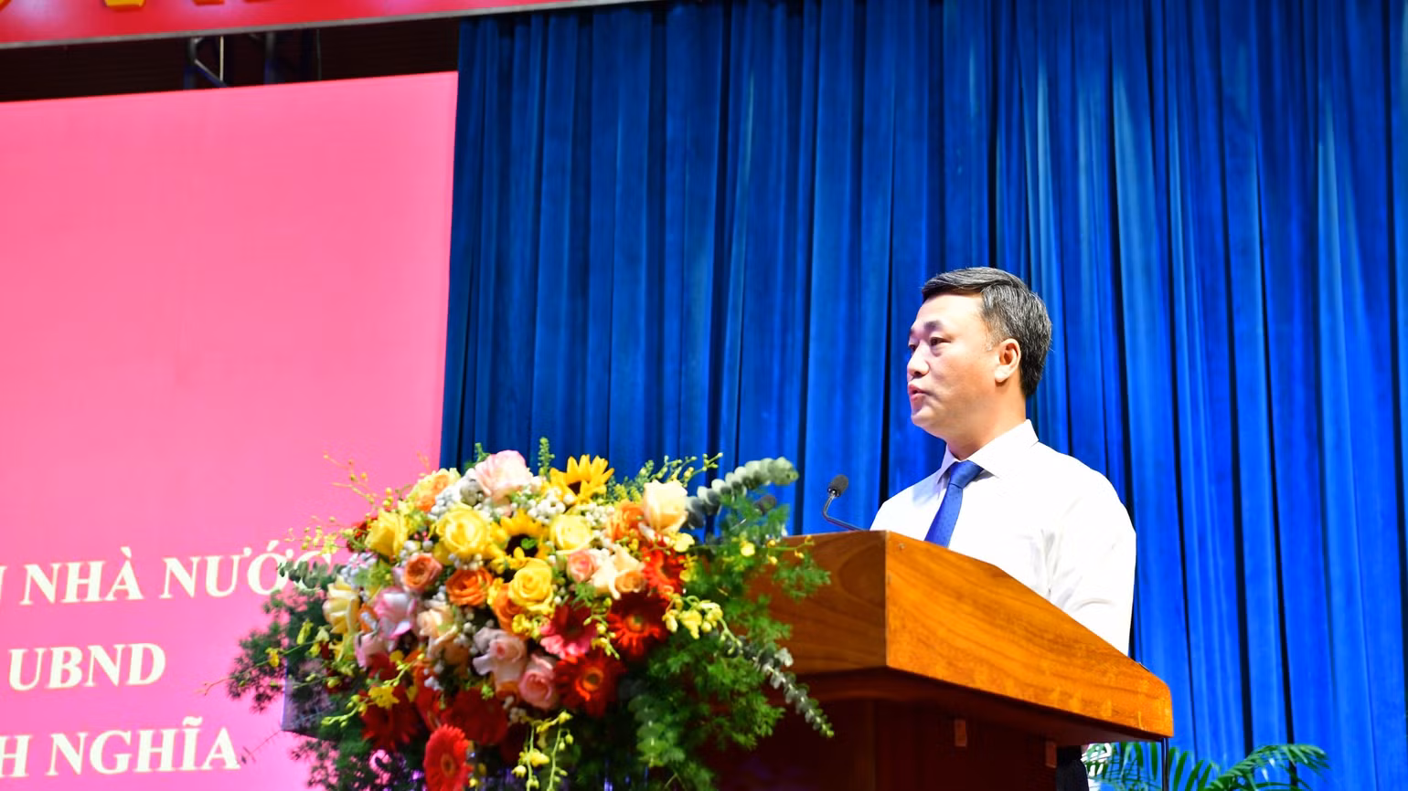 nguyen-viet-hung-pho-bi-thu-tinh-uy-chu-tich-ubnd-tinh-khanh-hoa-5437.jpg