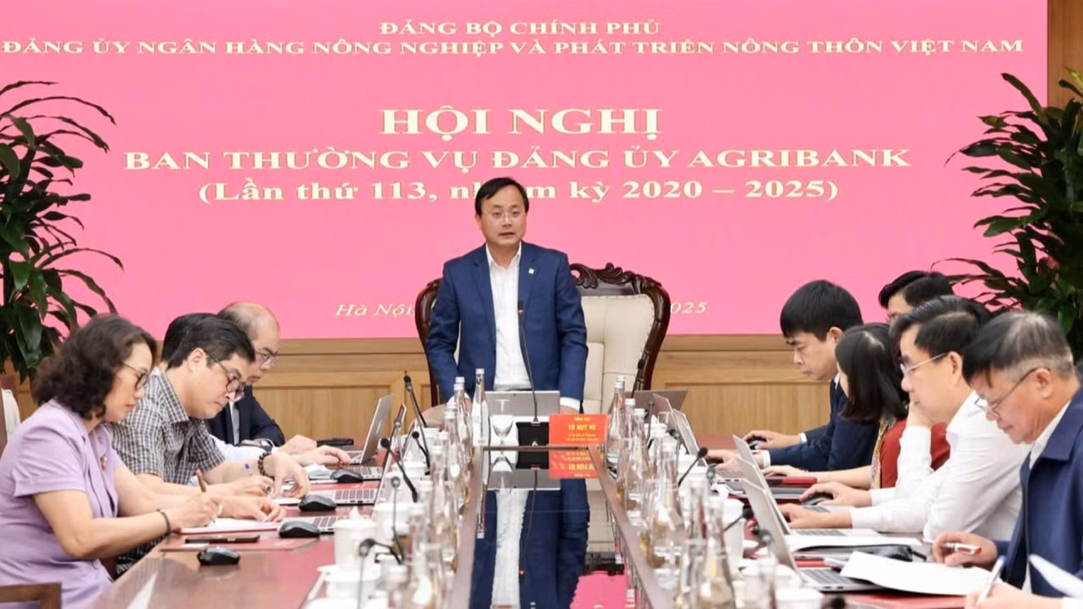 anh-8-1-1715.jpg