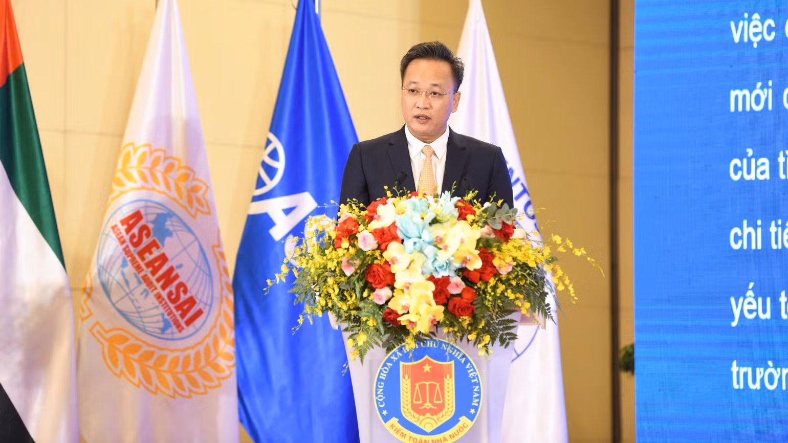 11-tong-ktnn-nguyen-huu-nghia-phat-bieu-khai-mac-hoi-thao-2656.jpg
