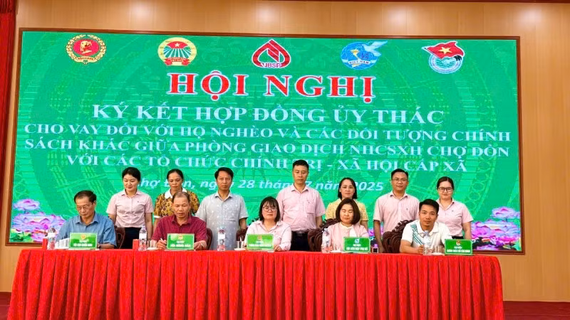 ky-hop-dong-uy-thac-9667.jpg