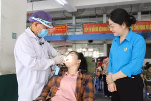 Khám sức khỏe định kỳ giúp kiểm soát bệnh tật và giảm chi phí điều trị.