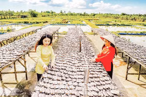 Sản phẩm OCOP Cà Mau khẳng định thương hiệu. Ảnh: BCM
