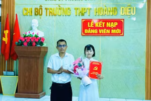 Chi bộ Trường trung học phổ thông Hoàng Diệu thực hiện tốt công tác phát triển Đảng là học sinh những năm qua tại Đồng Nai.