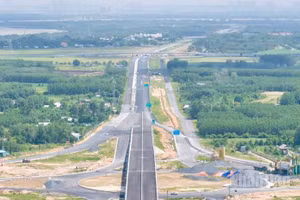 Dự án Vành đai 3 Thành phố Hồ Chí Minh đoạn qua địa bàn thành phố Đồng Nai có chiều dài hơn 11,2km.