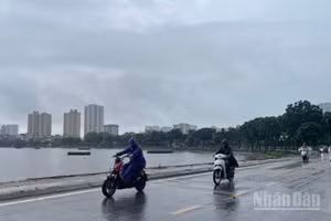 Dự báo khu vực Hà Nội có mưa vừa, mưa to và dông. (Ảnh minh họa: Đ.T)