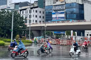Dự báo khu vực Hà Nội có mưa rào và rải rác có dông, cục bộ có nơi mưa to. (Ảnh minh họa: Đ.T)