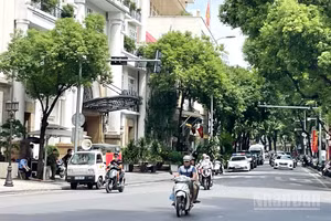 Dự báo khu vực Hà Nội ngày nắng nóng; chiều tối và đêm có mưa rào và dông vài nơi. (Ảnh minh họa: Đ.T)