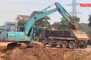 [Video] Tạm dừng công trình có nguy cơ gây ùn tắc trên tuyến huyết mạch dịp 2/9