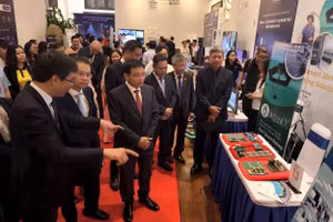 Sáng 7/7/2026, khai mạc Tuần lễ Kinh tế - Tài chính - Công nghệ Đà Nẵng 2026 và Hội nghị Đối thoại chính sách cấp cao với chủ đề “Mô hình tăng trưởng mới - Đổi mới sáng tạo - Thành phố toàn cầu”. Ảnh: TTXVN