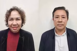 Bị can Chu Thị Thành (trái) và Mai Anh Tuyên. (Ảnh: BỘ CÔNG AN)