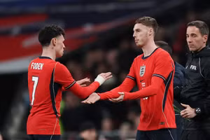 Phil Foden và Cole Palmer là hai ngôi sao người Anh sẽ vắng mặt ở World Cup 2026.