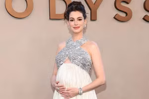 Anne Hathaway, nữ hoàng phóng vé mới của Hollywood.